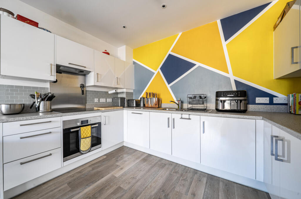 Apartment in London - View 4
