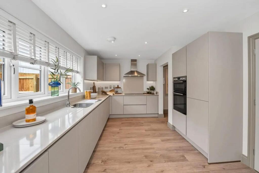 House in Chelmsford - View 4