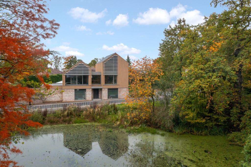 Main image of property: Waterbank Place, Prestbury, Macclesfield, Cheshire, SK10