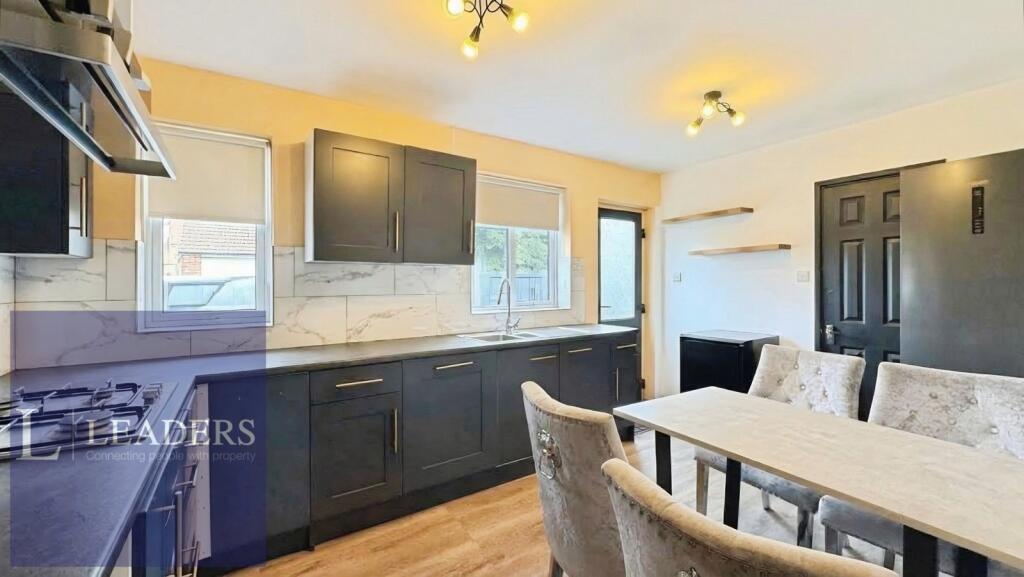 House in Braintree, Halstead - More