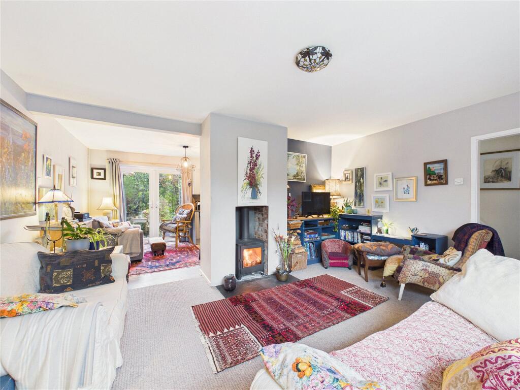 Sandys Road, Ombersley, Droitwich Spa, Worcestershire, WR9 photo 3