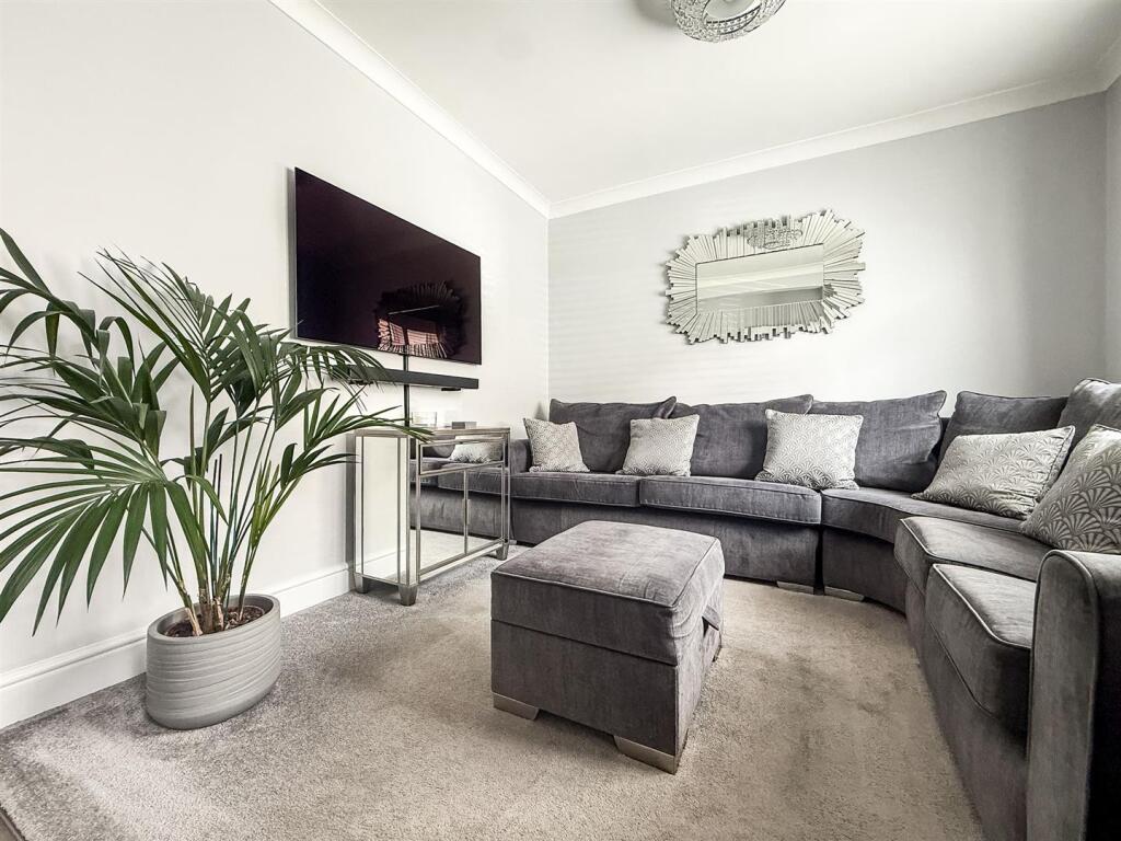 House in Portsmouth - View 2