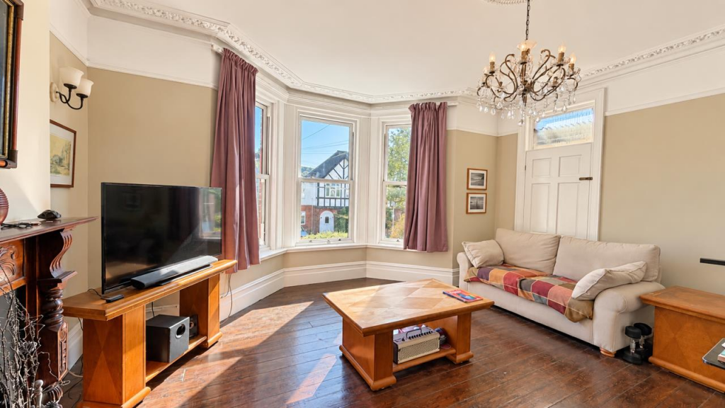 House in Tonbridge - View 2