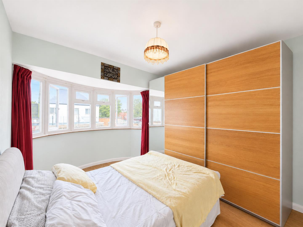 House in London - View 4