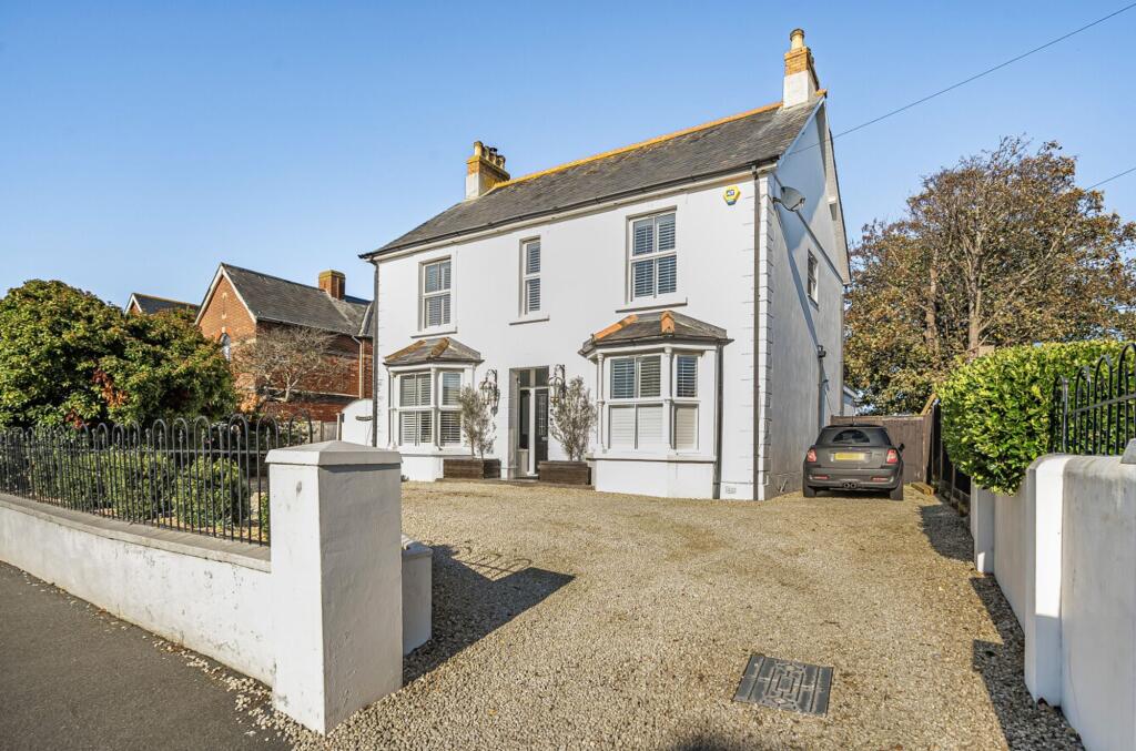 Main image of property: East Street, Selsey, PO20