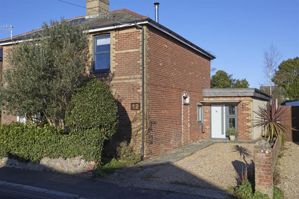 Main image of property: ELMFIELD, RYDE