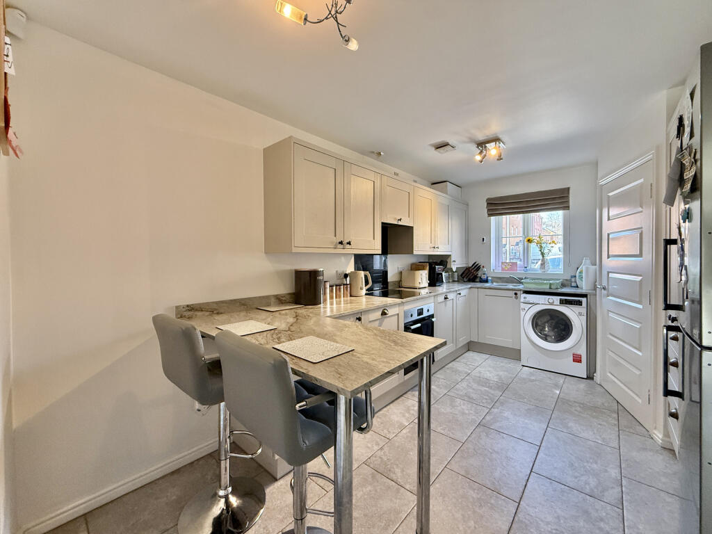 Springfield Avenue, Lofthouse, Wakefield, West Yorkshire photo 4
