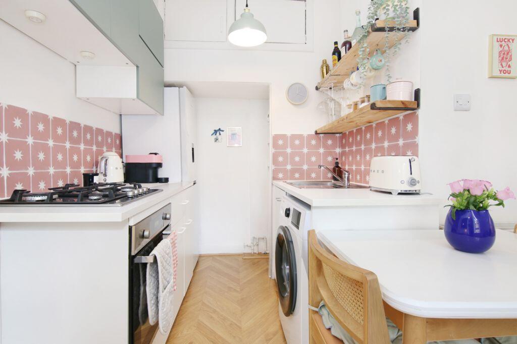 Apartment in Edinburgh - View 5