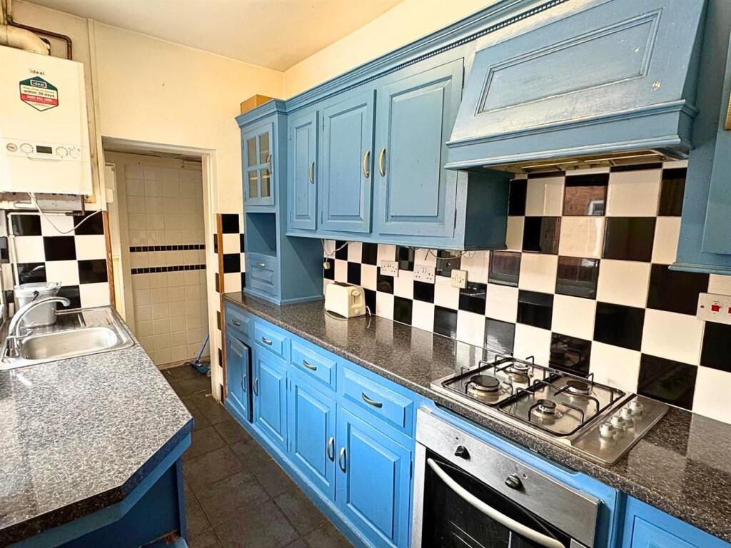 House in Lincoln - View 2