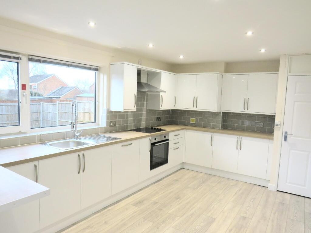 House in West Suffolk, Eriswell - View 3