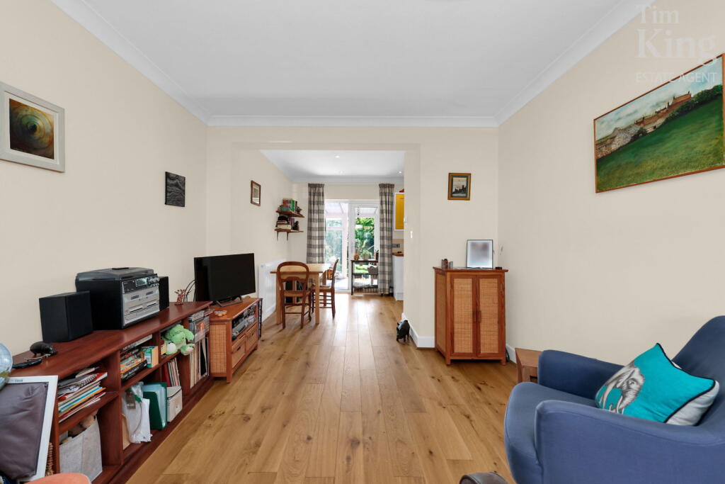 Hawkdene, London, E4 7PF photo 4