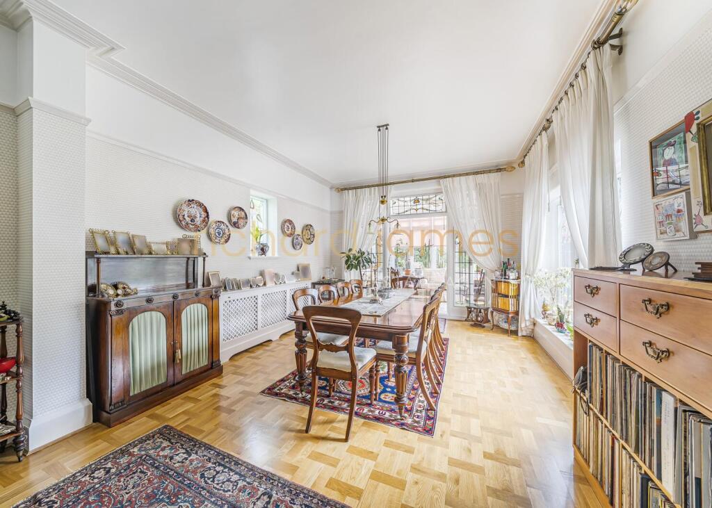 House in London - View 4