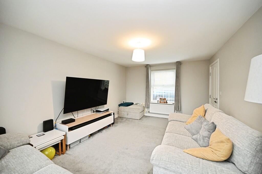 Faulkner Road, Houlton, Rugby - View 3