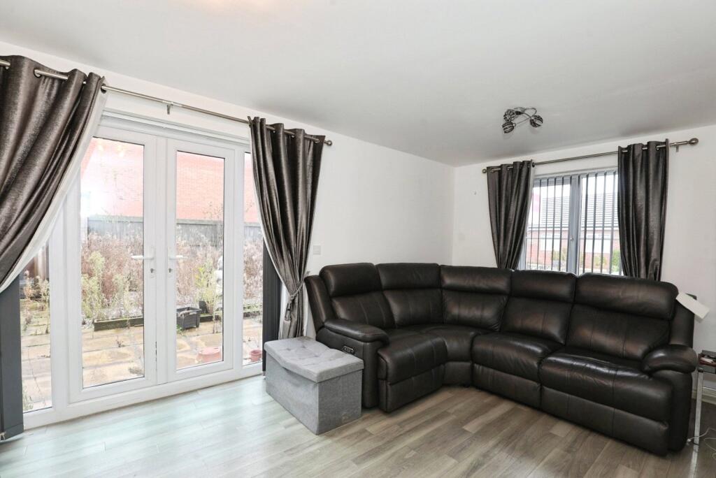 Wilding Drive, Crewe, CW1 photo 5