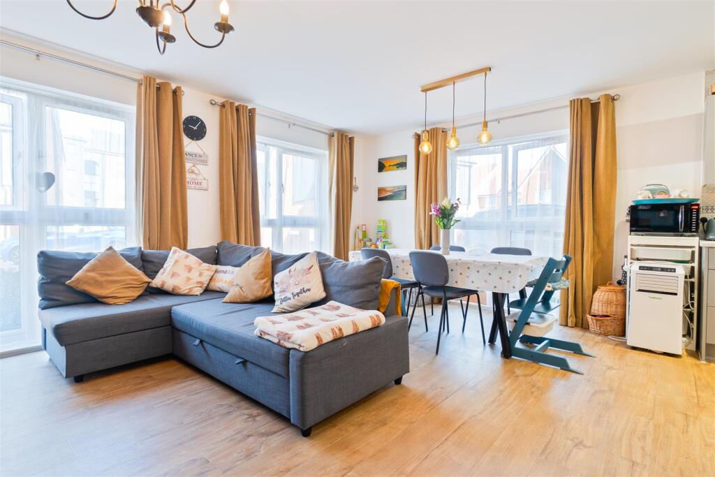 Apartment in Tonbridge and Malling, Scarborough, Wouldham - View 4