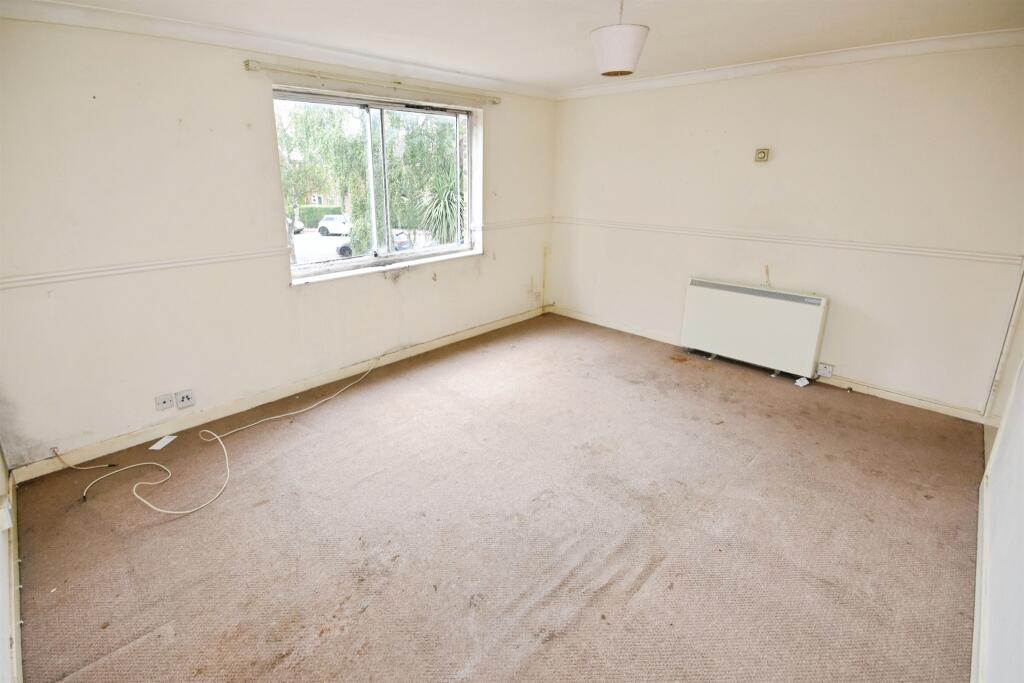 Apartment in Braintree, Essex - More