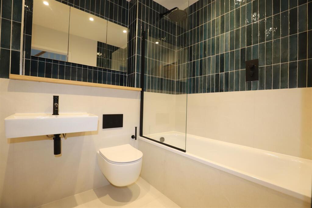 House in Stockport, Heaton Norris, The Four Heatons - More