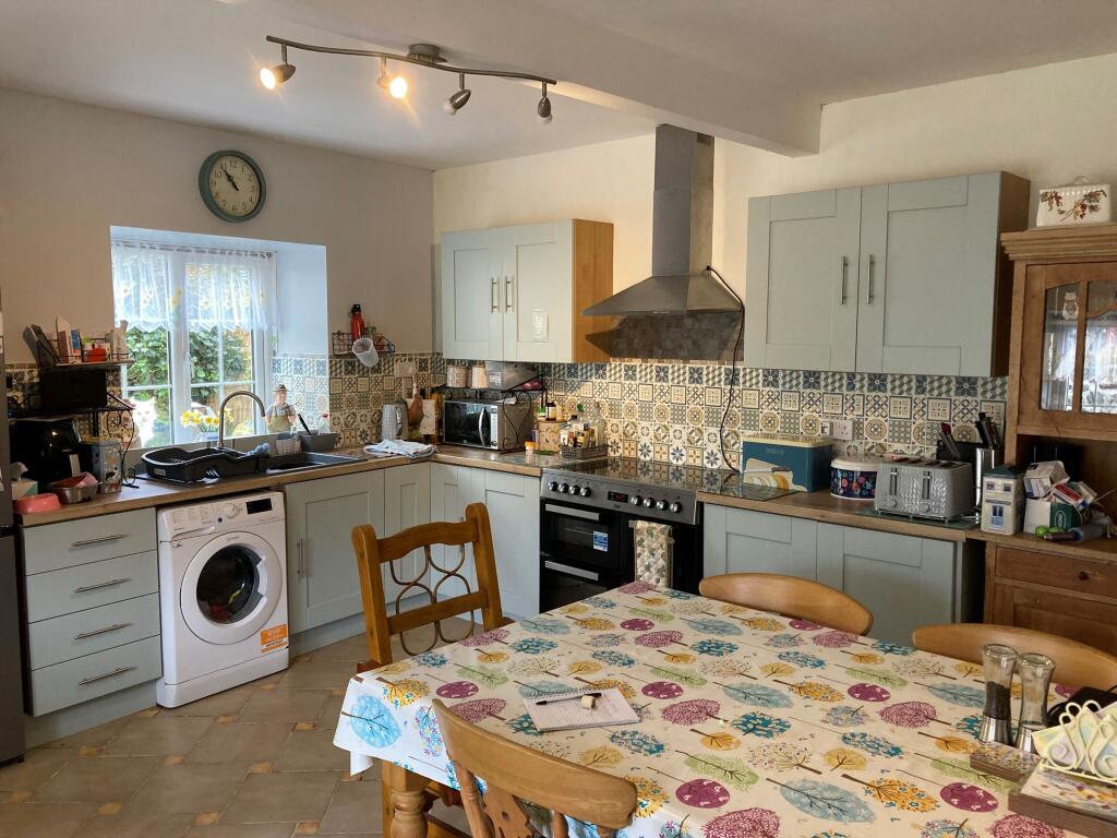 Little Treveddon, Ruan Minor, Helston photo 2