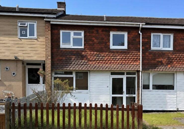 Main image of property: 12 Eskin Close, Tilehurst, Reading, Berkshire, RG30 4DU