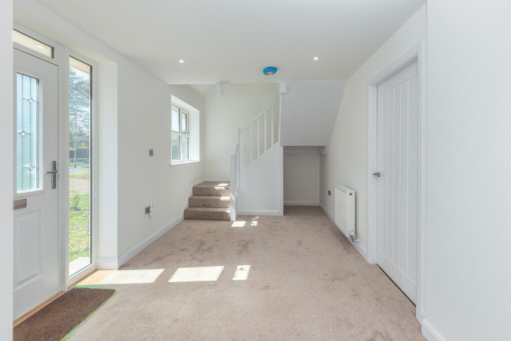 Melton Grove, Lytham St Annes, FY8 photo 4