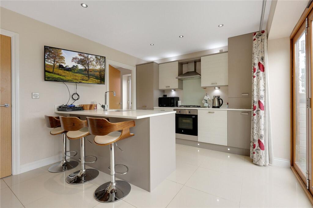 House in Stockton-on-Tees, Ormesby Bank, Normanby - View 3