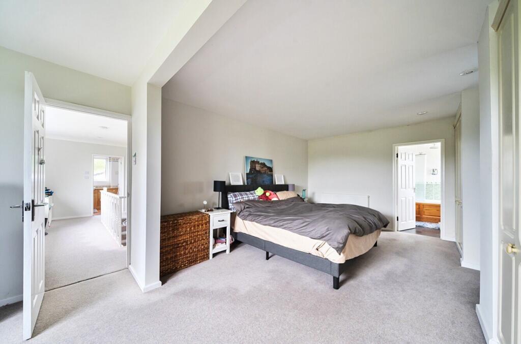 House in Southampton - View 5
