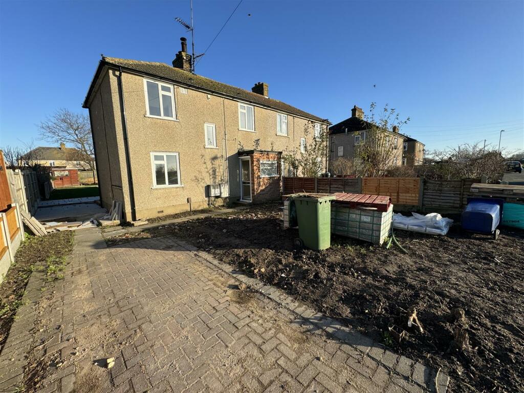 Main image of property: Billet Lane, Stanford-Le-Hope