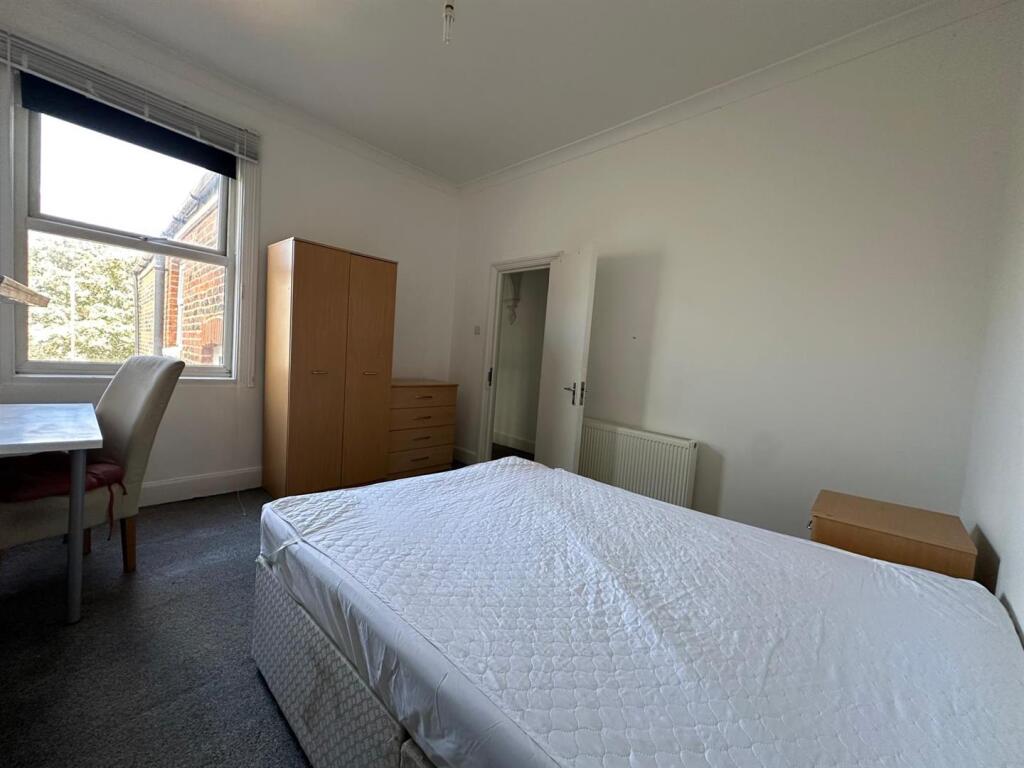 House in Portsmouth - View 4