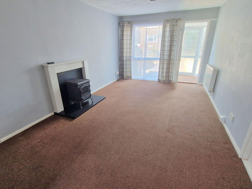 Gale Moor Avenue, Alverstoke, Gosport PO12 2SZ photo 2
