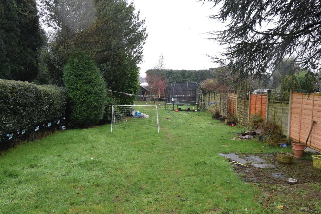 Lazy Hill Road, Aldridge, Walsall photo 3