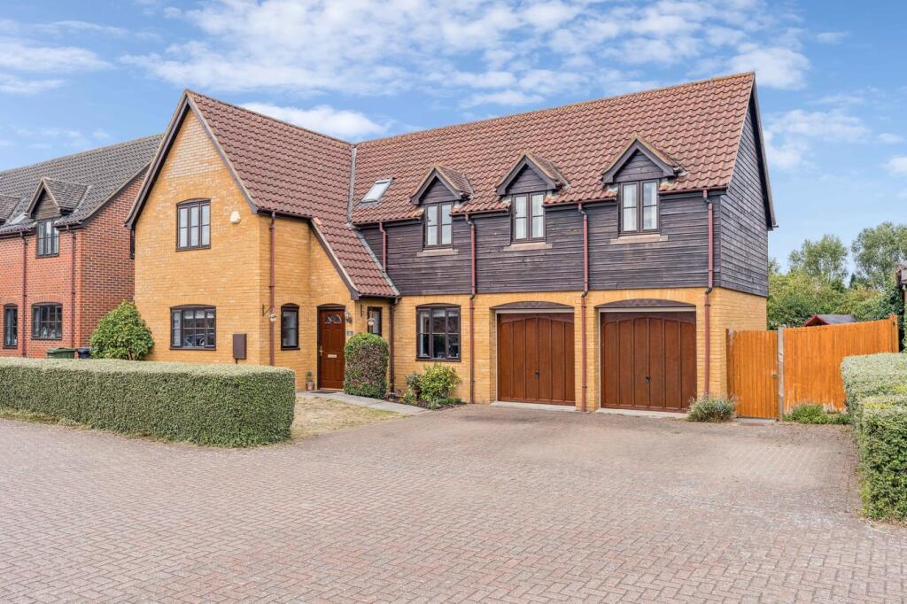 5-bed detached on Whiteman Close, Langford, Biggleswade, SG18, £875,000