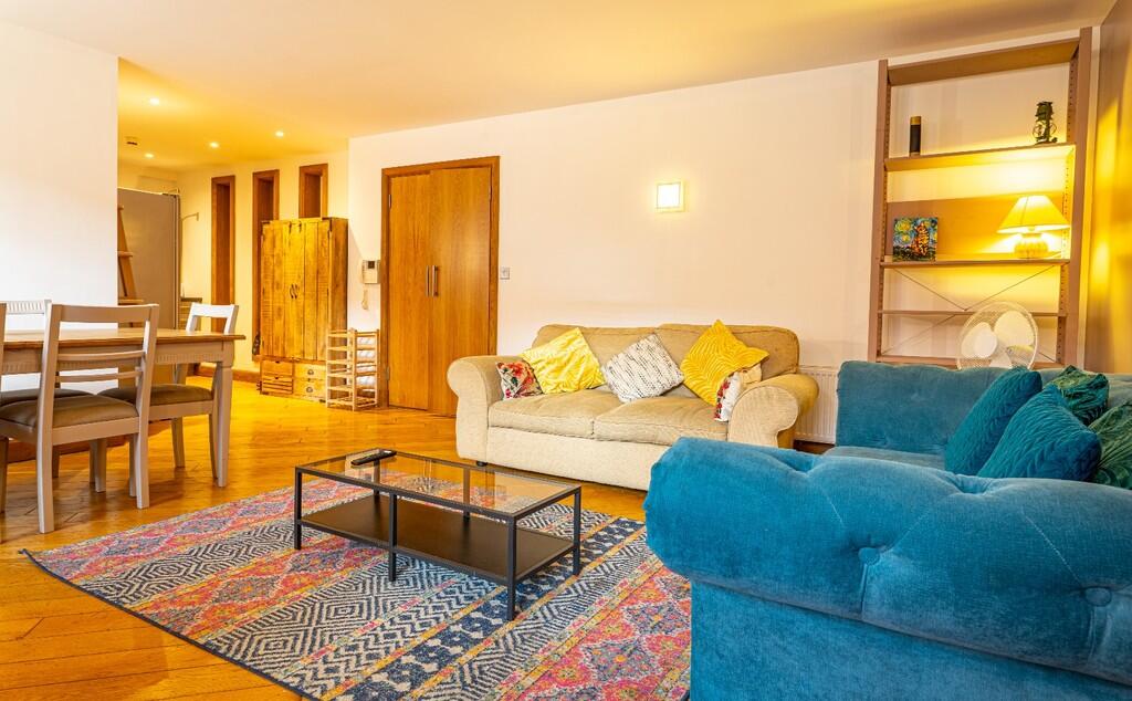 Apartment in Birmingham, Jewellery Quarter - View 2