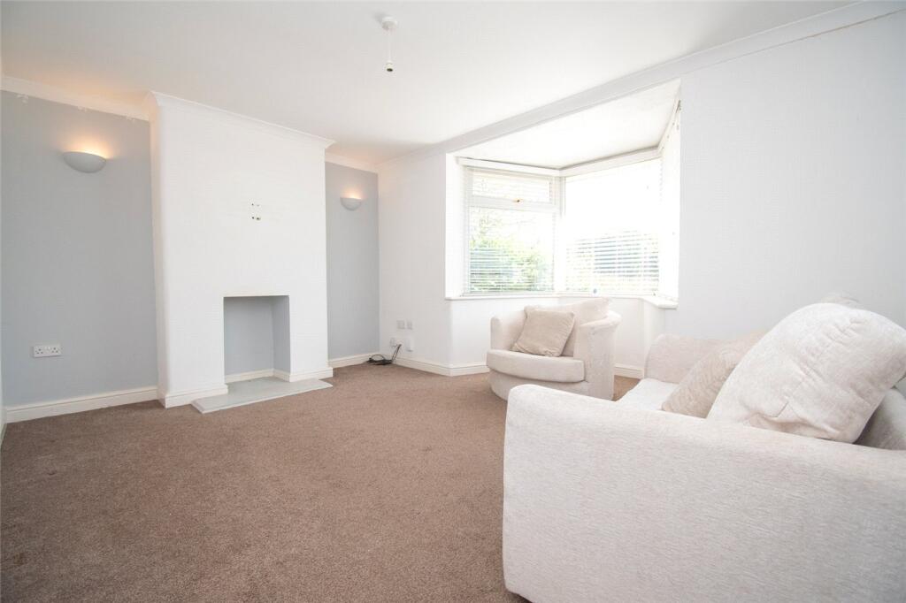Neston Road, Willaston, Neston photo 2