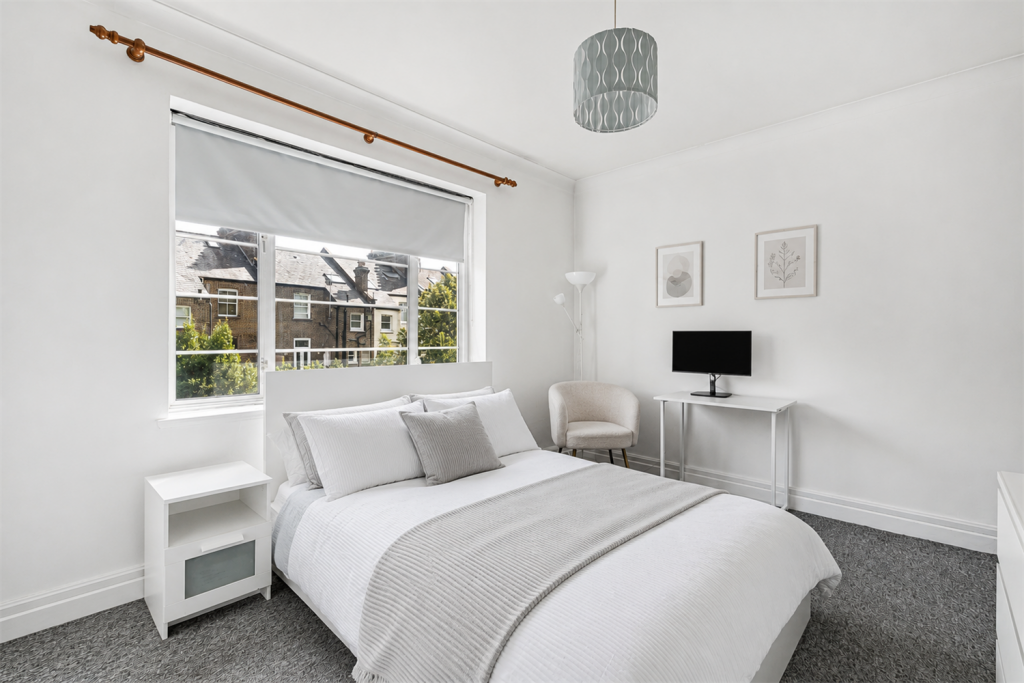 Apartment in London - View 5