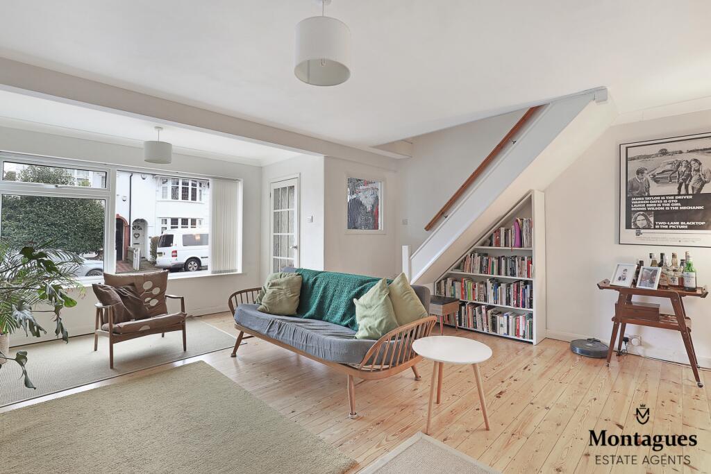 Main image of property: Crossing Road, Epping, CM16