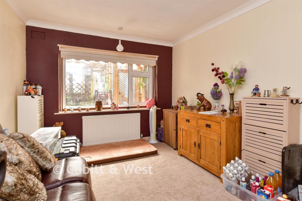 4-bed semi-detached on Mackie Avenue, Patcham, Brighton, East Sussex, £290,500