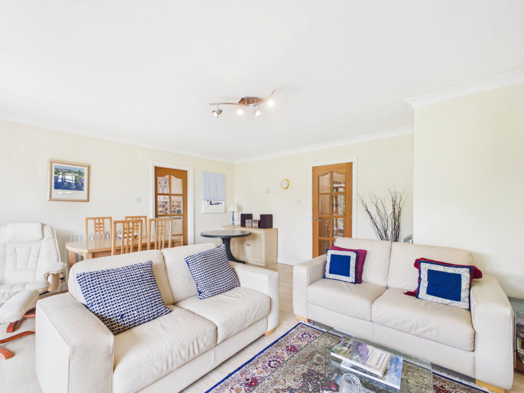 19 Bellman Close, Windermere, The Lake District, LA23 3QP photo 4