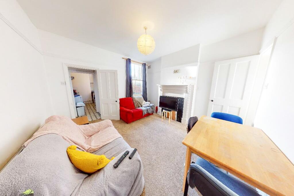 Main image of property: Bulwer Road, Leicester, 