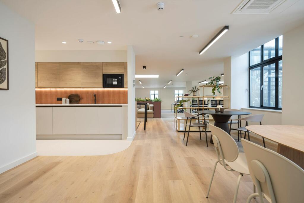 MC4427-5663-LR.jpg