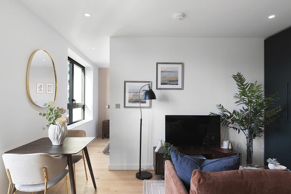 Main image of property: Peninsula Gardens, Greenwich Peninsula, London, SE10