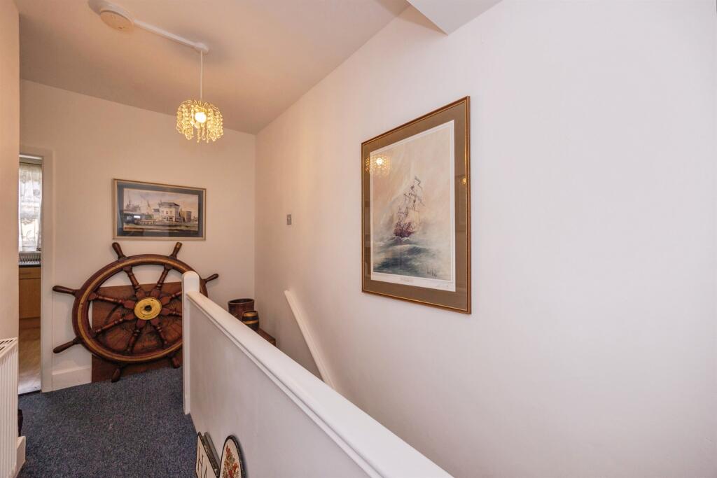 House in Portsmouth - More