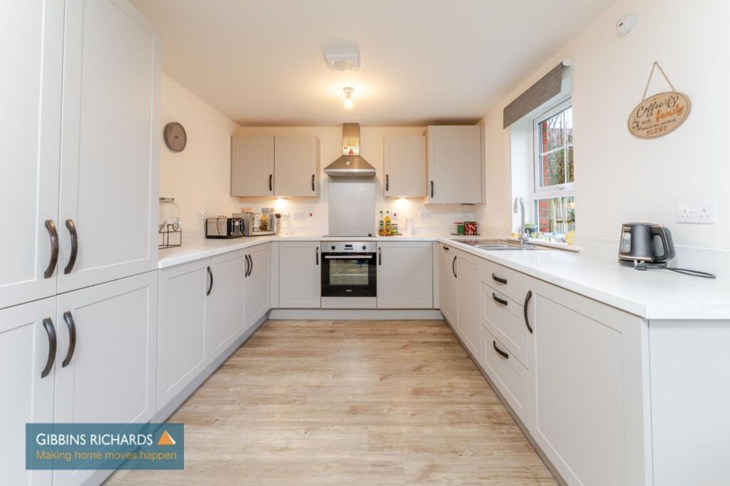 Shilling Close, North Petherton, TA6 photo 4