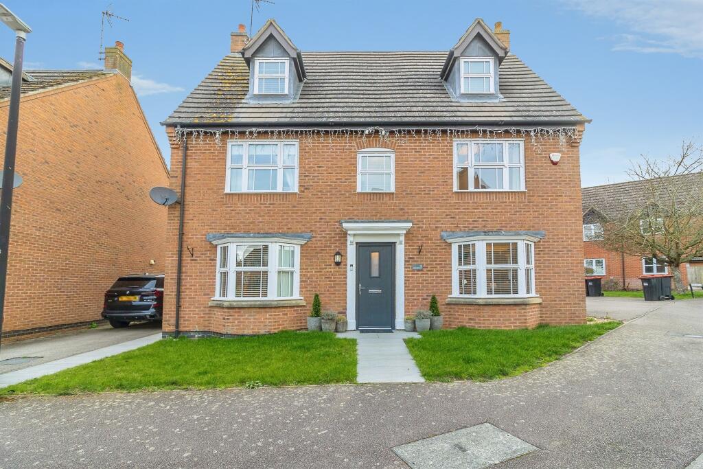 Main image of property: Stonebridge Grove, Monkston Park, Milton Keynes
