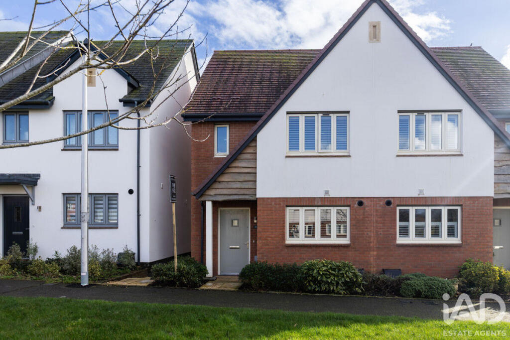 Main image of property: Buckingham Close, Exmouth, EX8