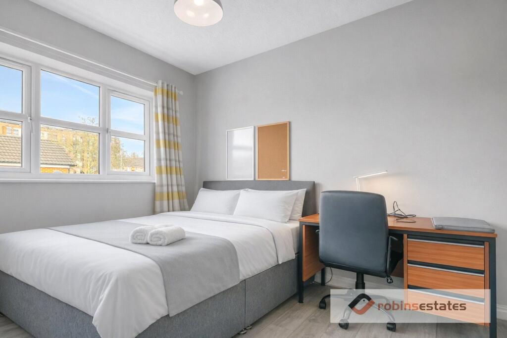 Main image of property: Baysdale Road, Leicester, LE2