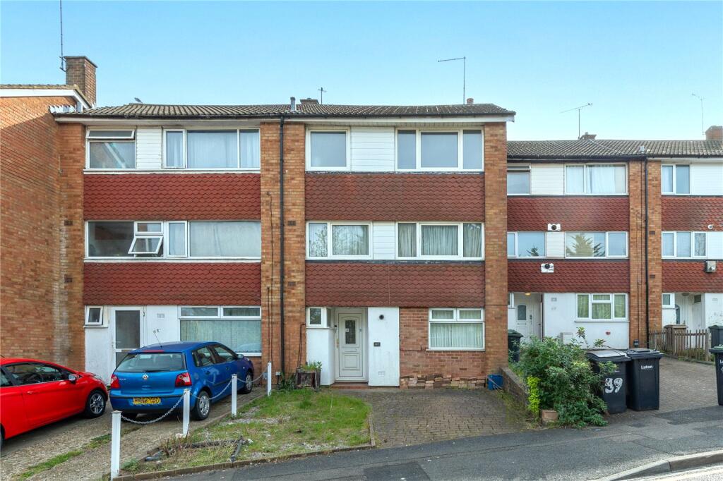 Main image of property: Brendon Avenue, Luton, Bedfordshire, LU2