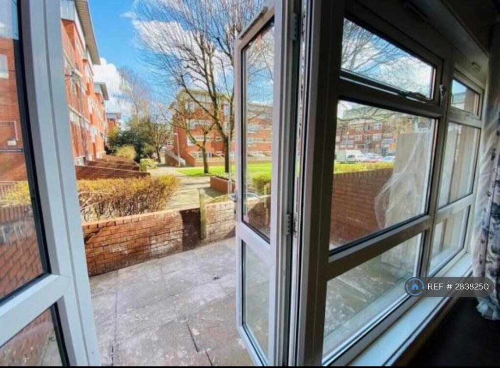 Apartment in Birmingham - View 5