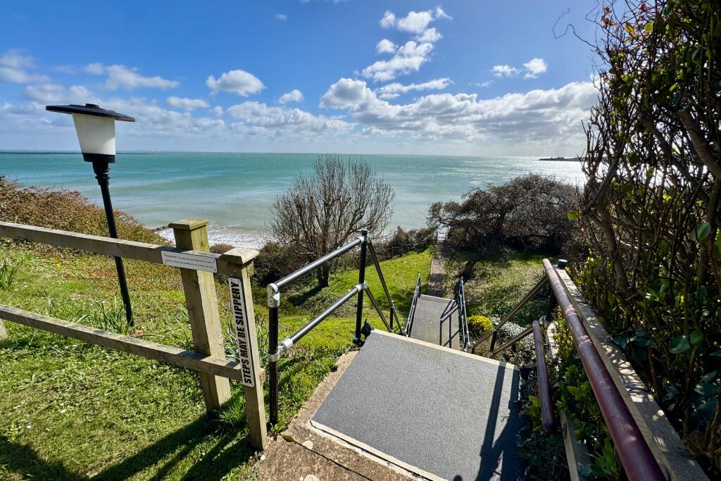 Apartment in Swanage, Dorset - More