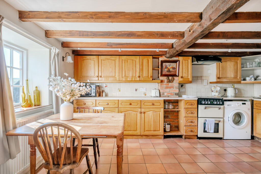 Burdett Street, Ramsbury, SN8 photo 3