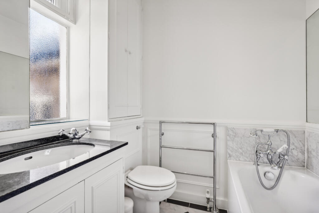 Apartment in London - View 4